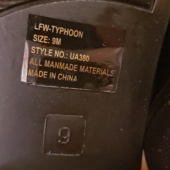 London Fog Rain Boots - Picture 9 of 10